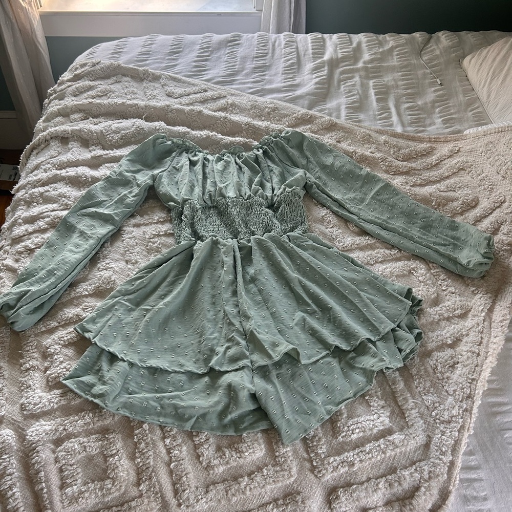 NEW* off the shoulder , light green romper - Picture 7 of 9
